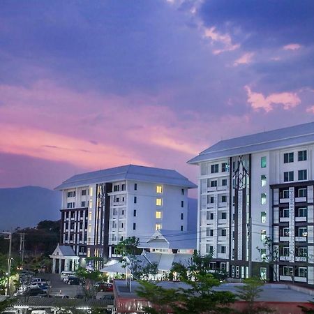 At Ruam Chok Hotel Chiang Mai Exterior foto